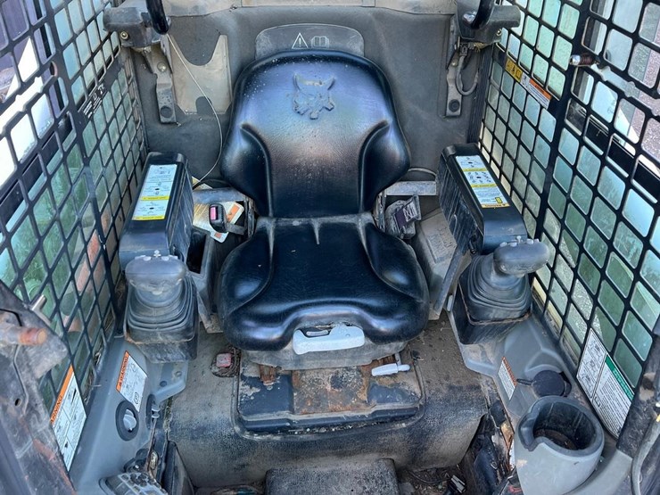 2016-bobcat-s650-image-19