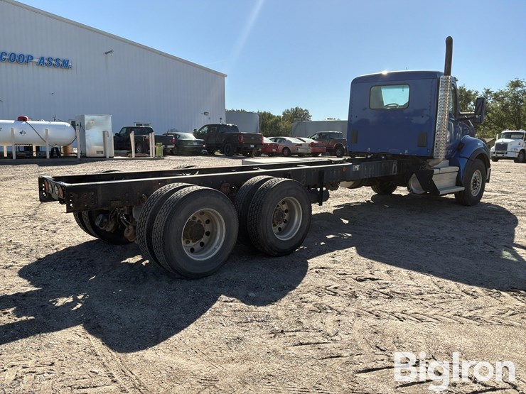 2020-kenworth-t880-image-5