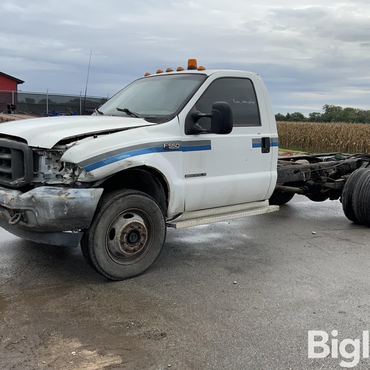 2002 FORD F550 XL
