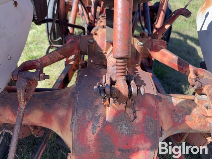 ford-8n-image-16
