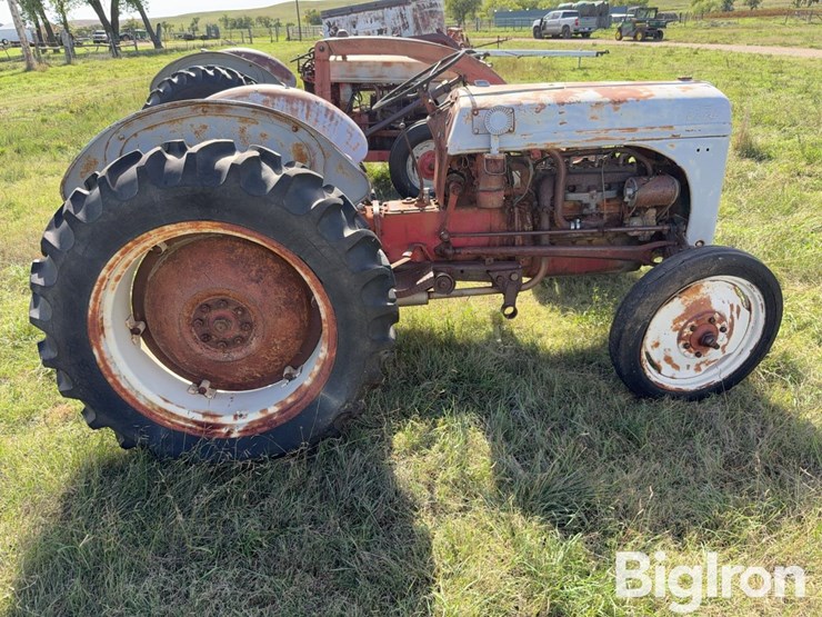 ford-8n-image-4