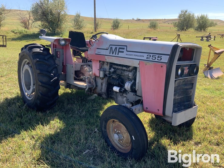 1976-massey-ferguson-255-image-3
