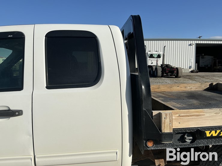 2011-gmc-2500hd-image-17