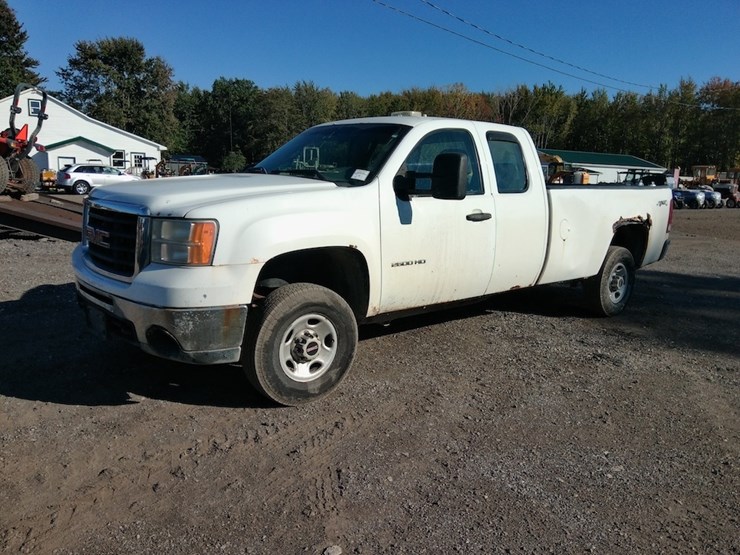 2010-gmc-2500hd-image-1