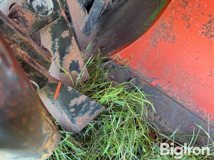 84”-3-pt-mounted-snow-blower-image-19