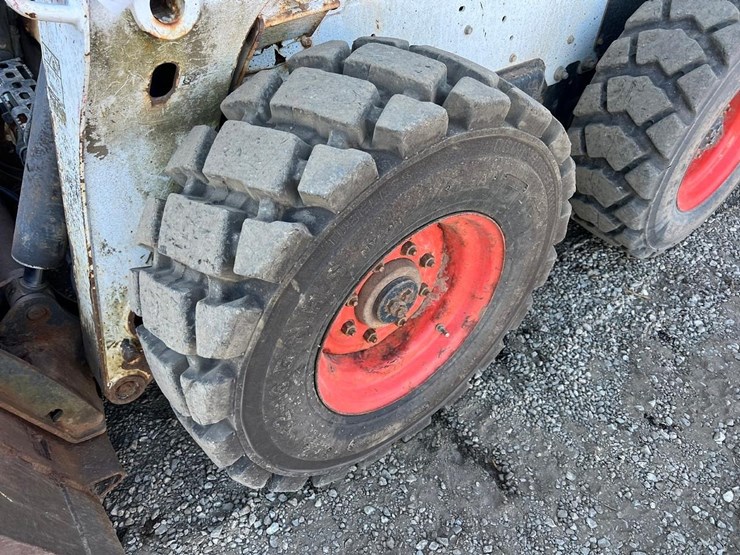 2016-bobcat-s650-image-14