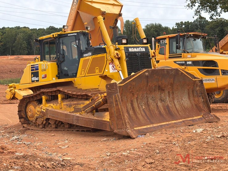 komatsu-d155ax-image-1