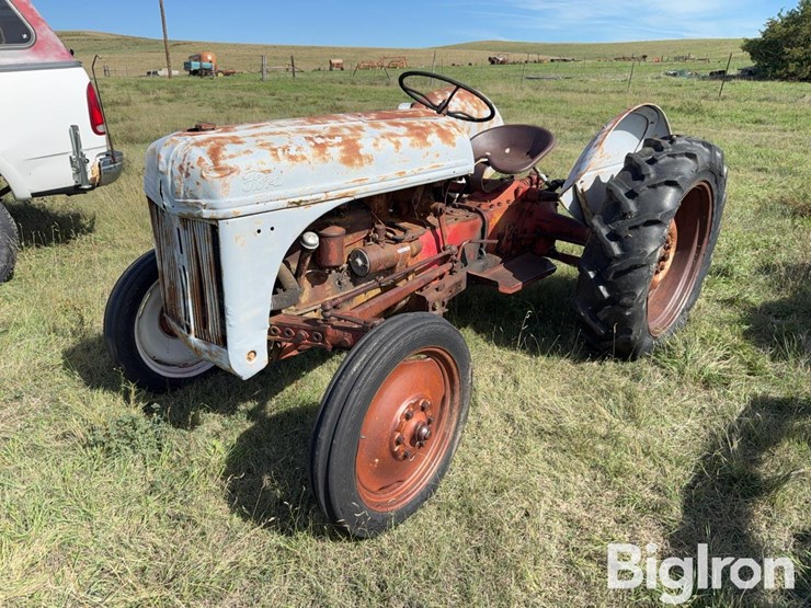 ford-8n-image-1