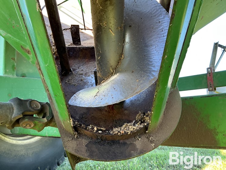 united-farm-tools-4565-grain-cart-image-18
