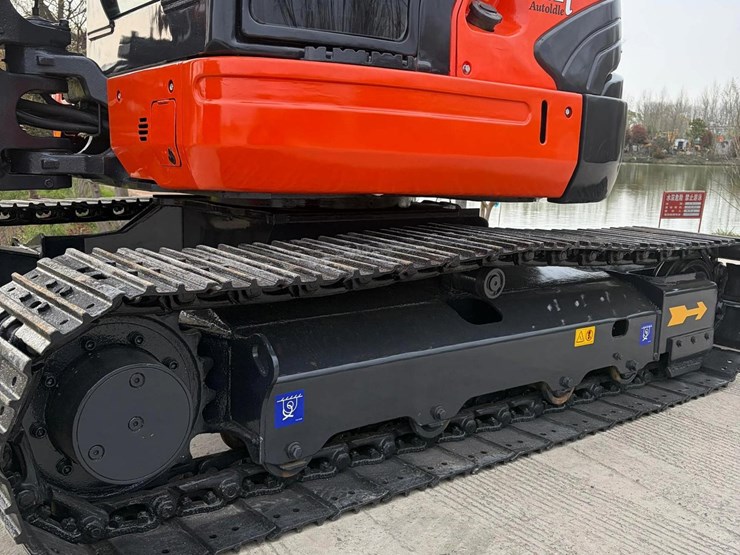 2025-kubota-u55-image-7