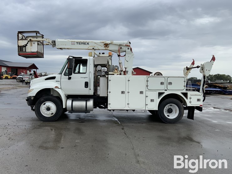 2011-international-durastar-4400-image-8
