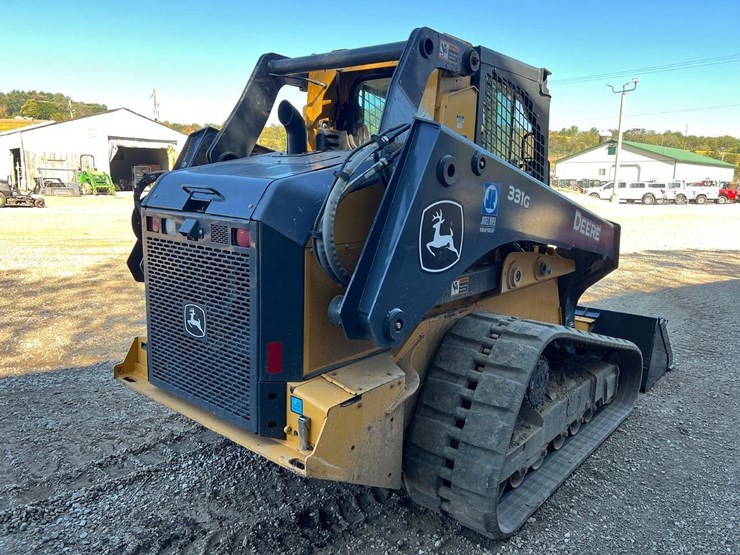 2024-deere-331g-image-7