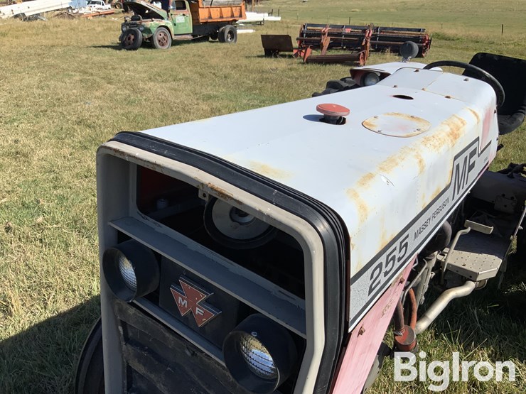 1976-massey-ferguson-255-image-10