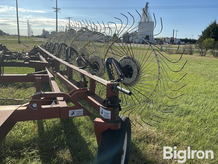 hesston-3991-image-11