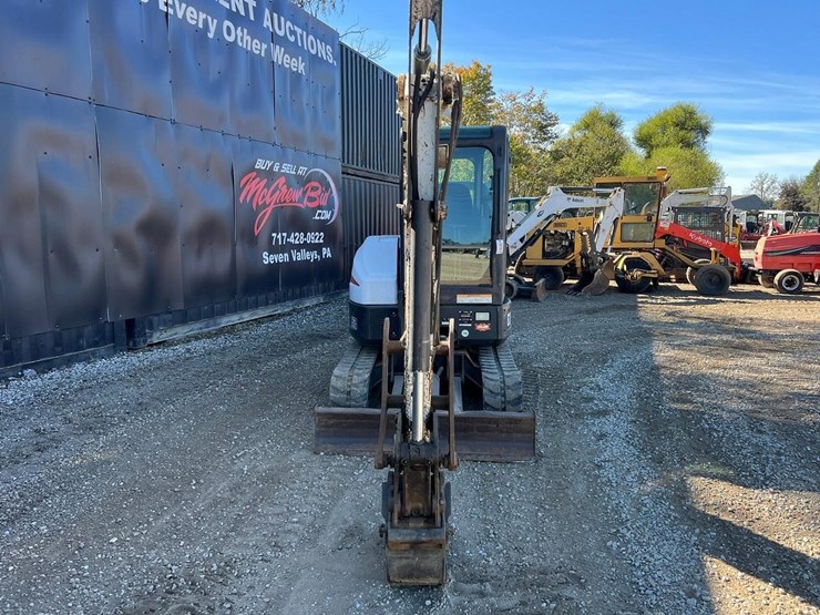 bobcat-e32-image-9