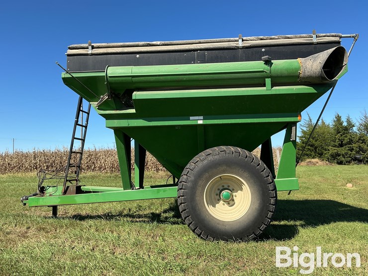 united-farm-tools-4565-grain-cart-image-8