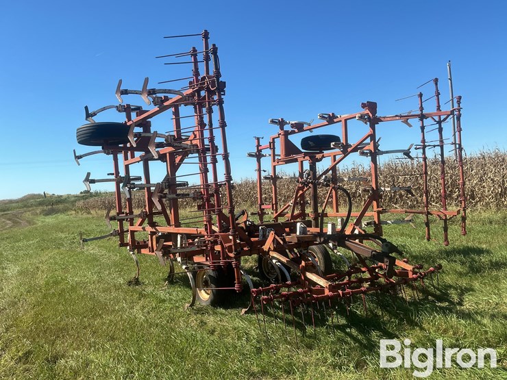 wil-rich-4640-field-cultivator-image-7
