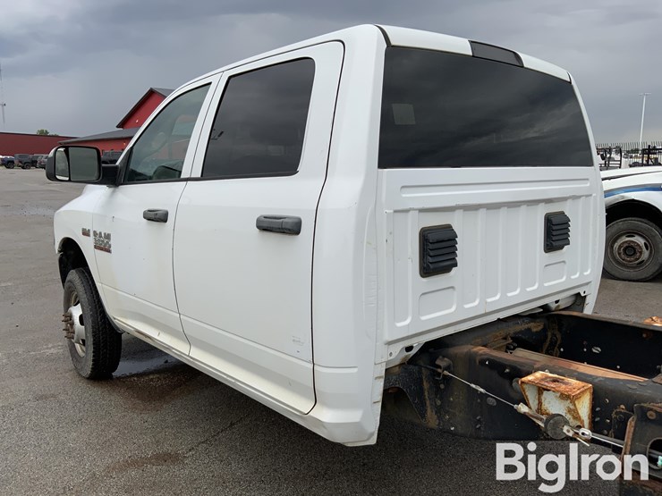 2016-ram-3500-hd-image-16