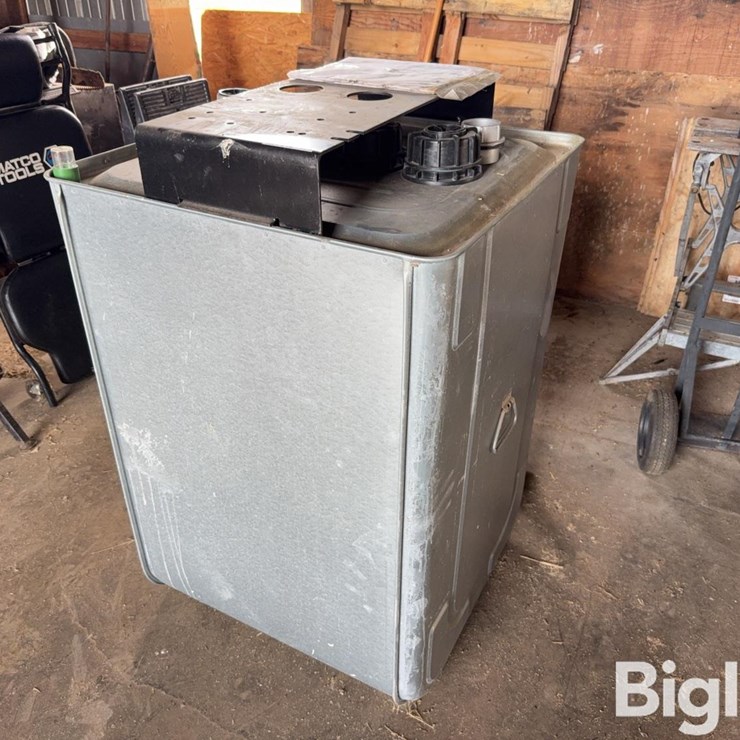 Roth 110-Gal Bulk Oil Tank