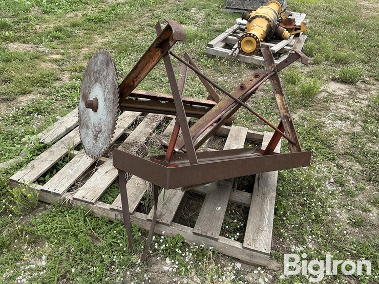 saw-blade-image-3