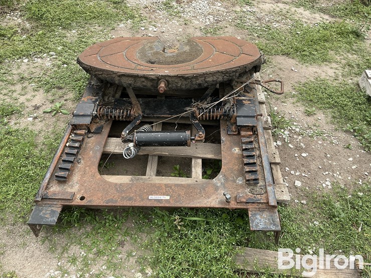 adjustable-5th-wheel-plate-image-6