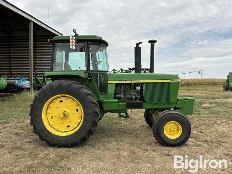 1976-john-deere-4430-image-4