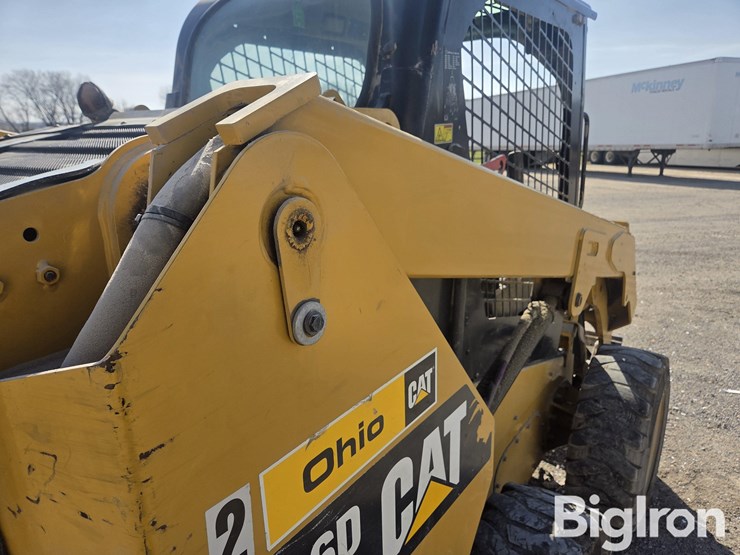 2016-caterpillar-236d-image-16