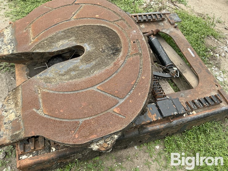 adjustable-5th-wheel-plate-image-15