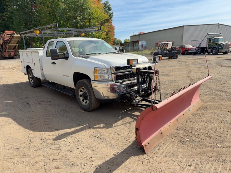 2013-chevrolet-silverado-3500hd-image-7