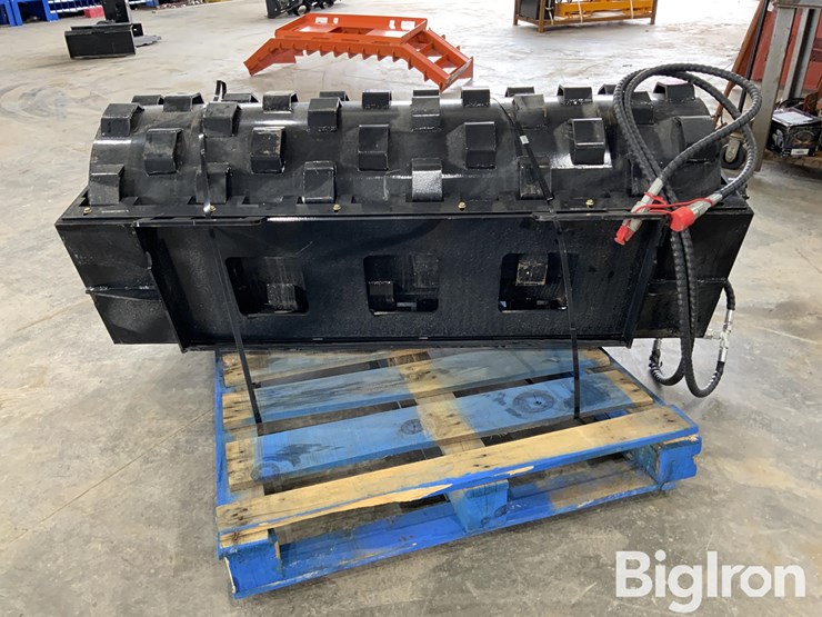 2026-massey-ferguson-730-image-6
