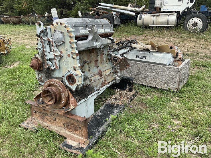 detroit-series-60-engine-image-1