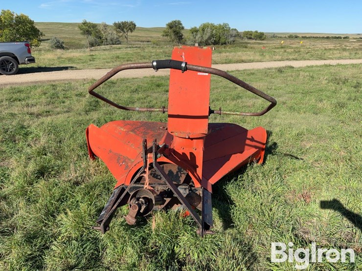 84”-3-pt-mounted-snow-blower-image-2