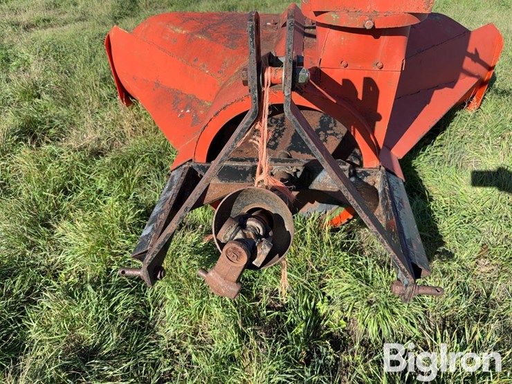 84”-3-pt-mounted-snow-blower-image-11