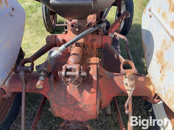 ford-8n-image-11
