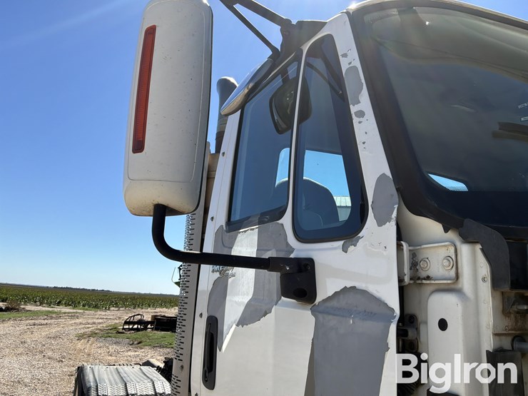 2011-international-prostar-image-13