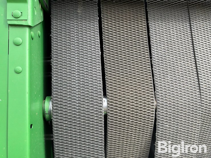 2008-john-deere-568-image-13