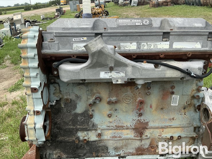 detroit-series-60-engine-image-10