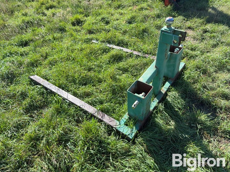 shop-built-54”-3-pt-mounted-bale-fork-image-7