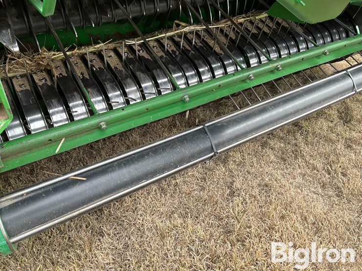 2008-john-deere-568-image-16