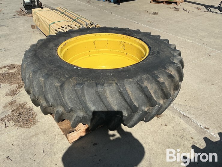 john-deere-18-image-15