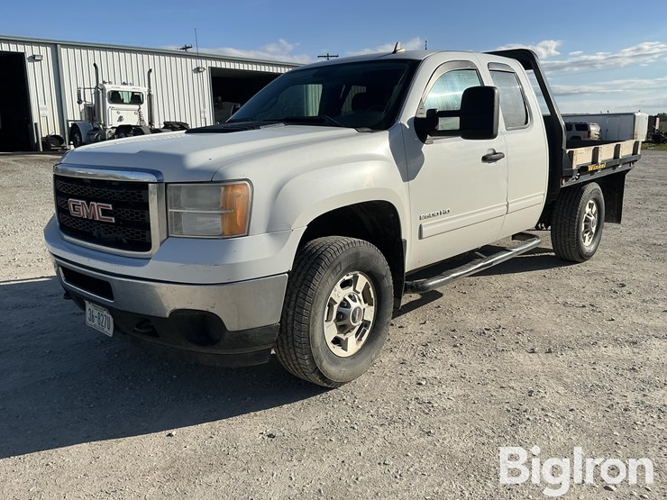 2011-gmc-2500hd-image-1