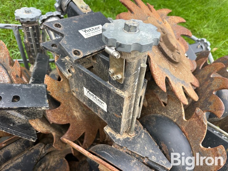 case-ih-1200-image-12