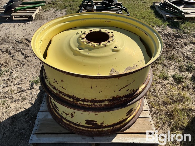 john-deere-12-image-5