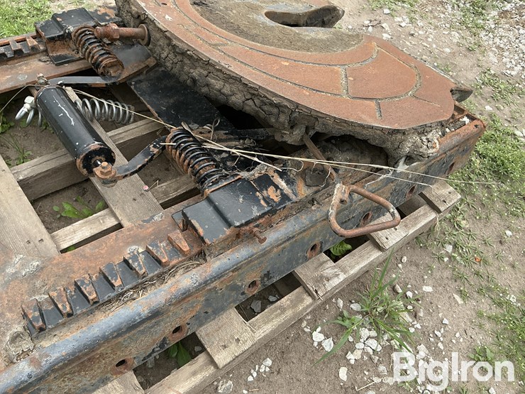 adjustable-5th-wheel-plate-image-12