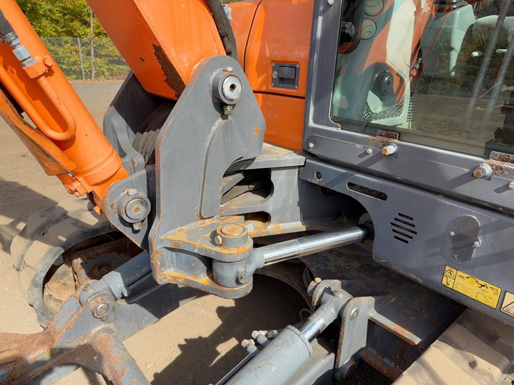 2019-doosan-dx85r-3-image-16