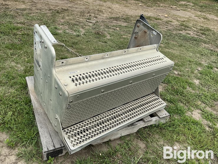 peterbilt-truck-step-image-3