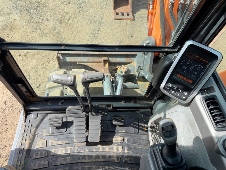 2019-doosan-dx85r-3-image-31