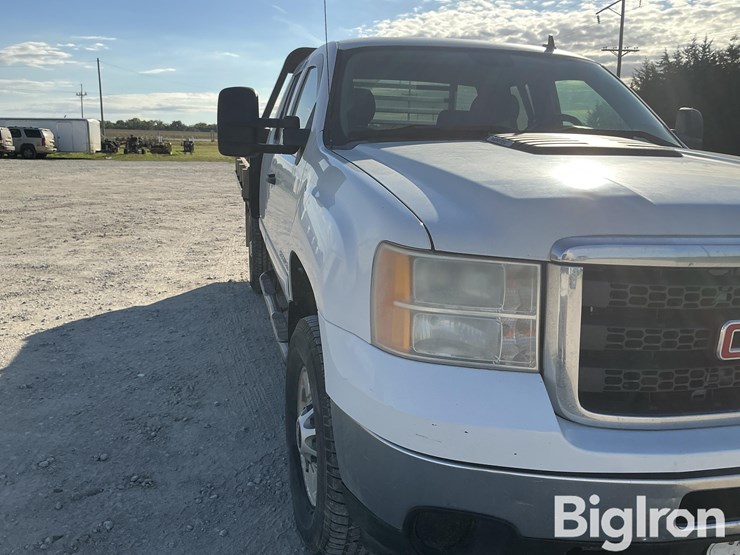 2011-gmc-2500hd-image-10