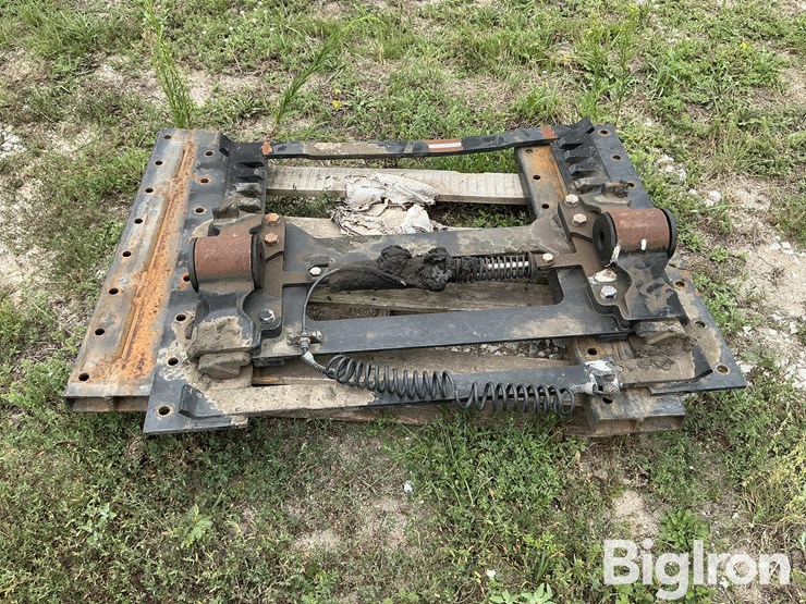 5th-wheel-sliding-bracket-image-2
