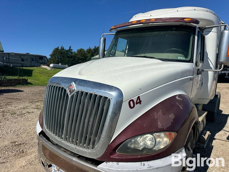 2012-international-prostar-image-13